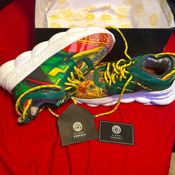 Versace X 2 chainz - Picture 1 of 3